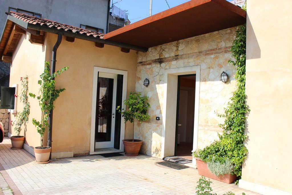 La Casetta Del Tiglio Bed and Breakfast Arcugnano Rum bild
